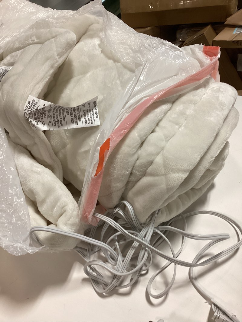 Condition photo showing As Is for Bedsure Electric Blanket King Size - Dual Control Heated Blanket King Size, Fast Heating with 10 Time Settings & 10 Heat Settings, Warm Gift for Grandma (100x90 inches, Cream) 02 - Cream King