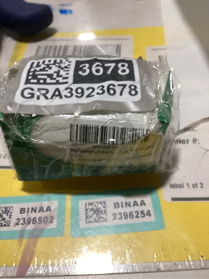 Condition photo showing New/Like New for replacement swivel elbow connector for airfit f20 f30, h/sa fsa eligible cpap supplies, one pack, itall supplies 1 pack