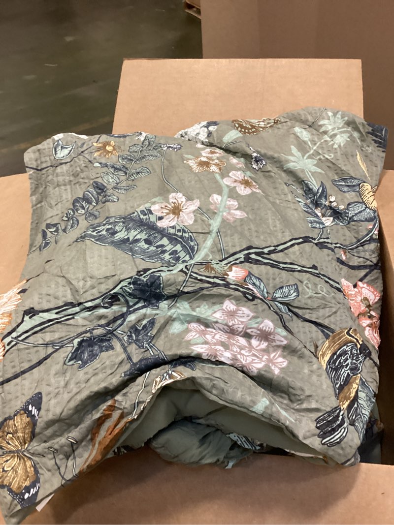 Floral comforter set