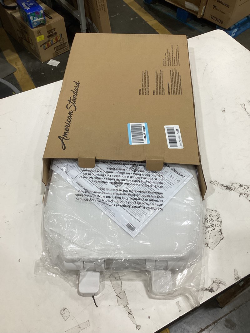 Condition photo showing Good Condition for american standard 5503a00b.020 transitional slow-close elongated front toilet seat, white
