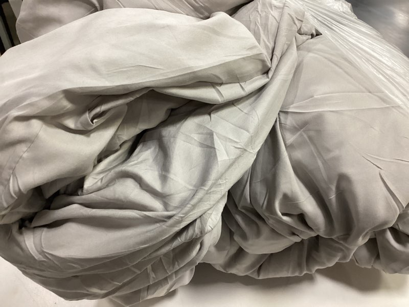 Condition photo showing Good Condition for Bedsure California King Comforter Set - Bed in a Bag Cal King Bedding Set 7 PCS, GentleSoft™ Pintuck Bed Set Gift for Family, Pinch Pleat Light Grey Comforter with Sheets, Pillowcases & Shams California King 20 - Light Grey