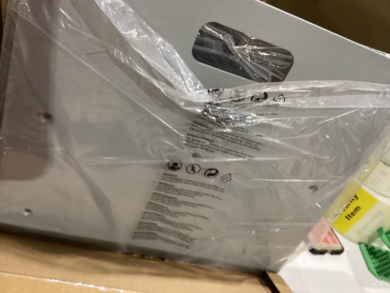Condition photo showing New/Like New for small metal plate