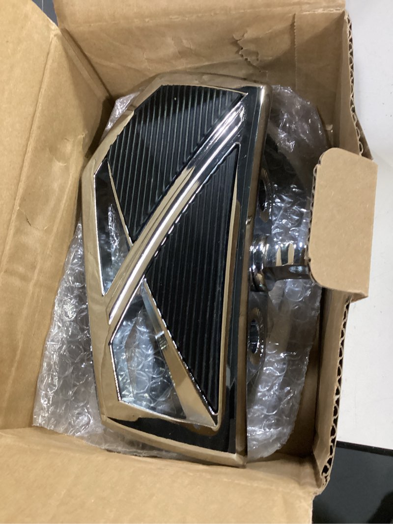 Condition photo showing Good Condition for fatecim motorcycle foot pegs pedals rests highway mini boards driver passenger mini floorboards male mount for harley dyna fat bob touring road glide street glide sportster 883 fat boy chrome 4012-chrome