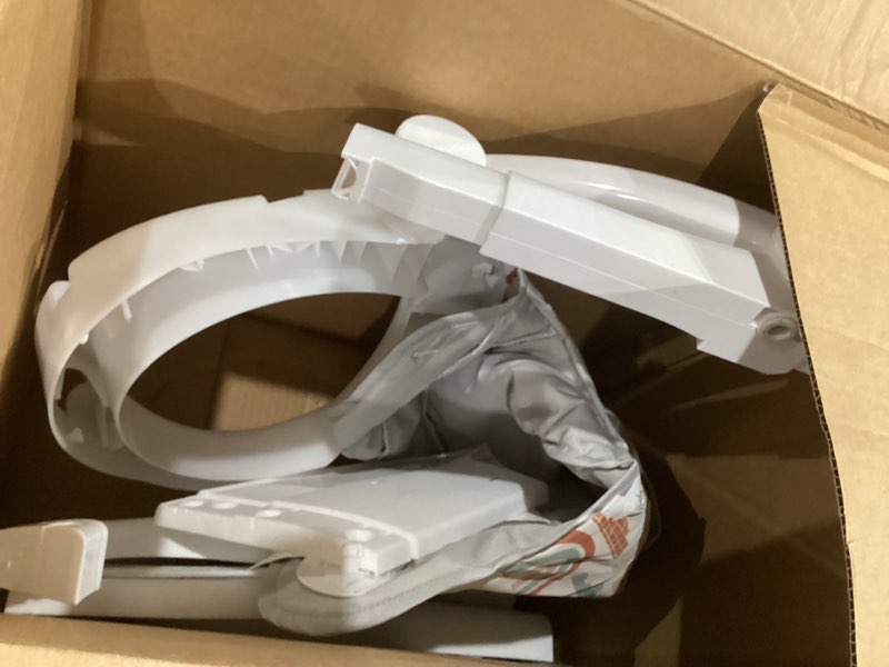 Fisher-Price Portable Baby Chair Sit-Me-Up Floor Seat with Developmental Toys & Machine Washable Sea 