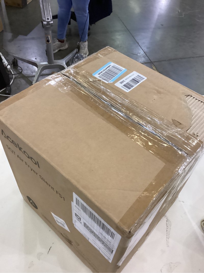 Condition photo showing New/Like New for Air fryer