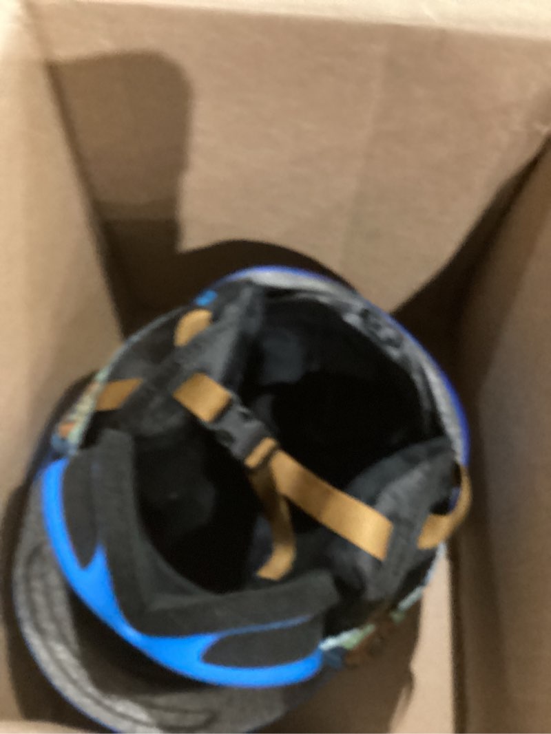 Condition photo showing Good Condition for Giro Spur Kids Ski Helmet - Snowboard Helmet for Youth, Toddler, Boys & Girls (Combo) Blue Shreddy Yeti Small