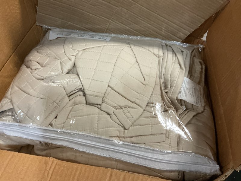 Condition photo showing Good Condition for comfort spaces ivory oversized king quilt set 120"x118" bedspread quilted summer lightweight microfiber bedding coverlet with double sided stitching soft all season cozy 3 piece with matching shams ivory oversized bedspread king(120"x118") plaid