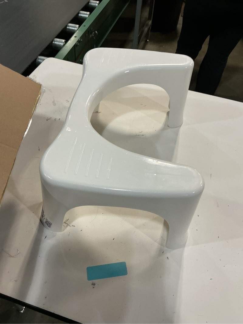 Condition photo showing Good Condition for Squatty Potty Simple Curve Bathroom Toilet Stool 7" White