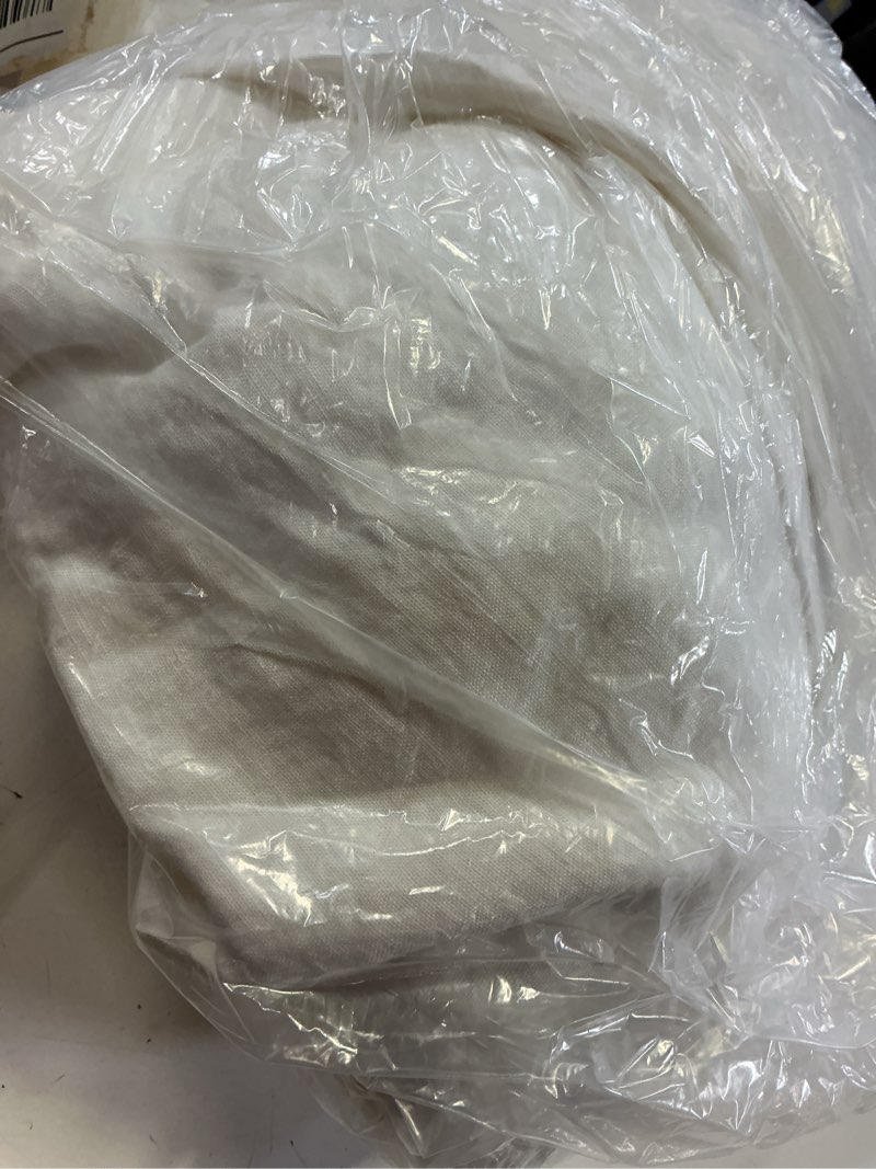 Condition photo showing Good Condition for european linen piped deluxe bedding bundle, king, white/black