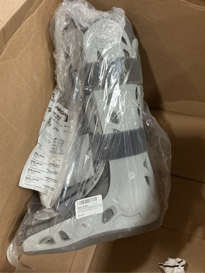 Condition photo showing Good Condition for aircast airselect walker brace/walking boot (elite, short and standard) medium standard