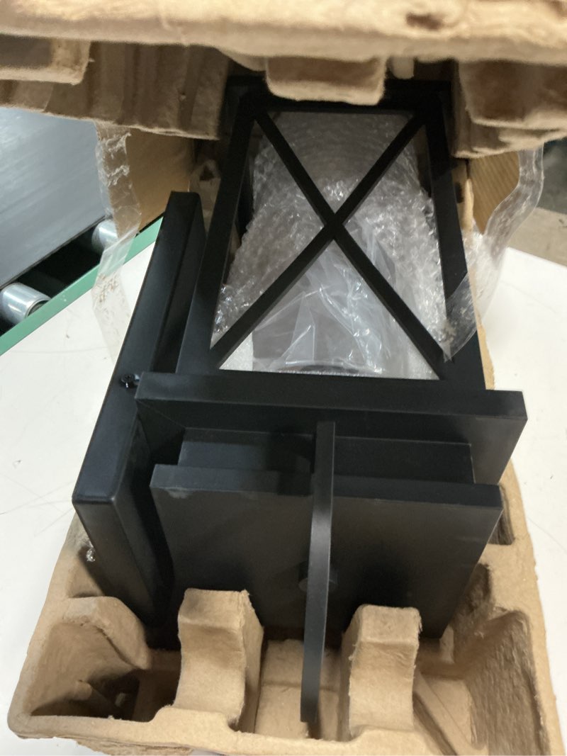 Condition photo showing Good Condition for quoizel saint elias 1-light 17.88-in h matte black outdoor wall light
