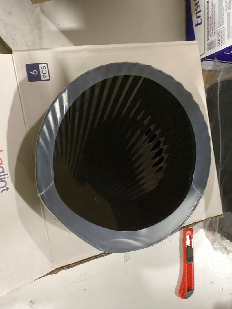 Condition photo showing Good Condition for 10.5 inch Dinner Plate Set of 6, Lightweight Seashell Shaped Opal Glass Plates Black, Dishwasher and Microwave Safe 10.5 in - set of 6 Black