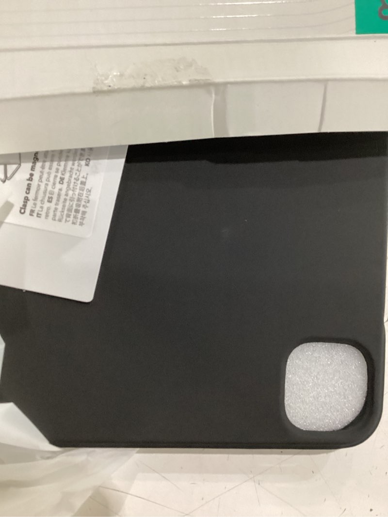 Condition photo showing Good Condition for esr for ipad pro 11 inch case (m5/m4) 2025/2024, strong magnetic attachment, slim trifold stand case, supports pencil pro and pencil(usb-c), tough protection, auto sleep/wake, rebound series, black