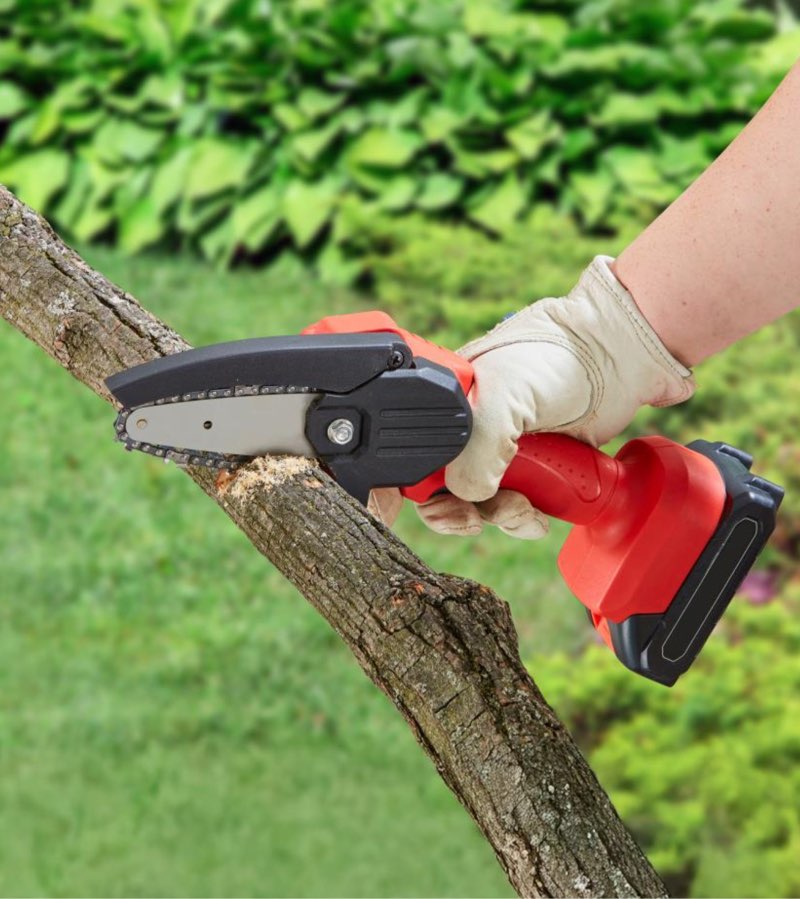 The Rechargeable Mini Chainsaw