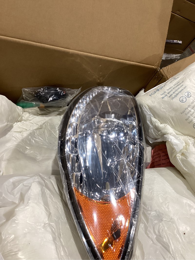 Condition photo showing Good Condition for for international prostar headlight 2008 2009 2010 2011 2012 2013 2014 headlamp assembly replacement (pair)