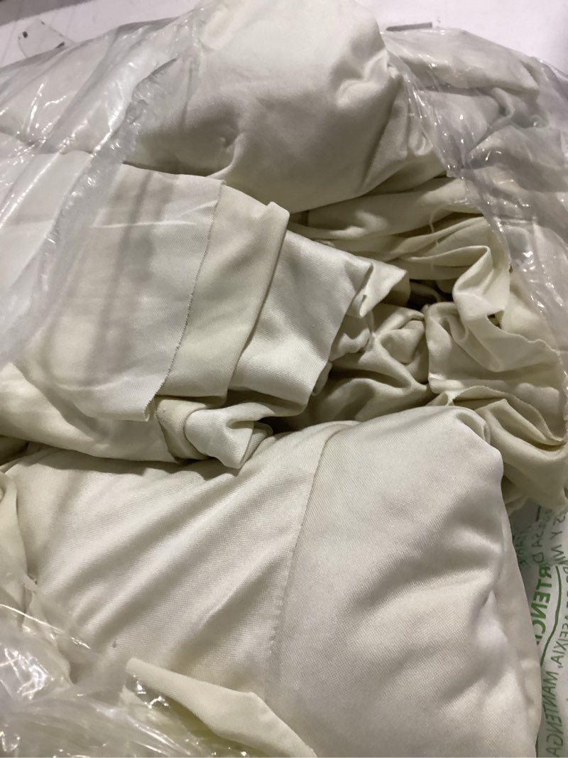 Condition photo showing New/Like New for smiry spandex tablecloth 2 pack, elastic fitted stretch tablecloth for 6ft rectangle tables, waterproof washable table cover skirt for outdoor, wedding, banquet & parties (beige, 72lx30wx30h inch) 72"x30" (rectangular) - 2 pack beige