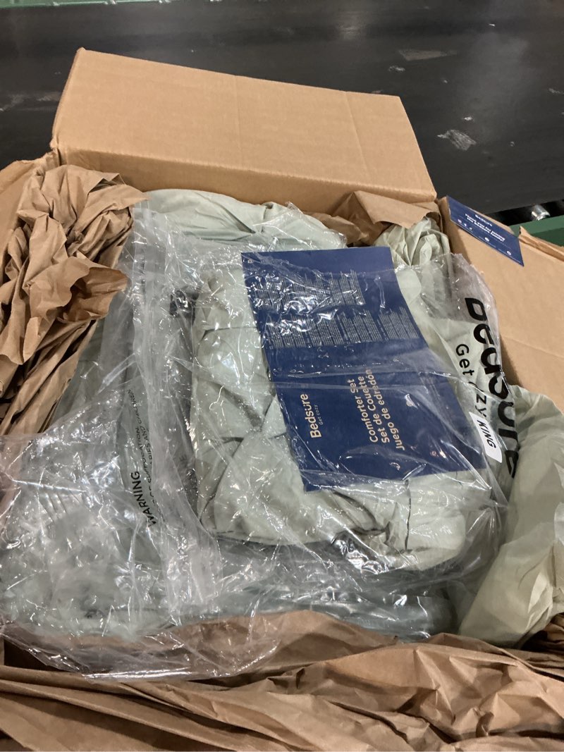 Condition photo showing Good Condition for Bedsure King Size Comforter Set Sage Green - Bed in a Bag Bedding Set 7 Pieces, GentleSoft™ Pintuck Bed Set Gift for Family, Pinch Pleat Sage Green Comforter with Sheets, Pillowcases & Shams King 03 - Sage Green