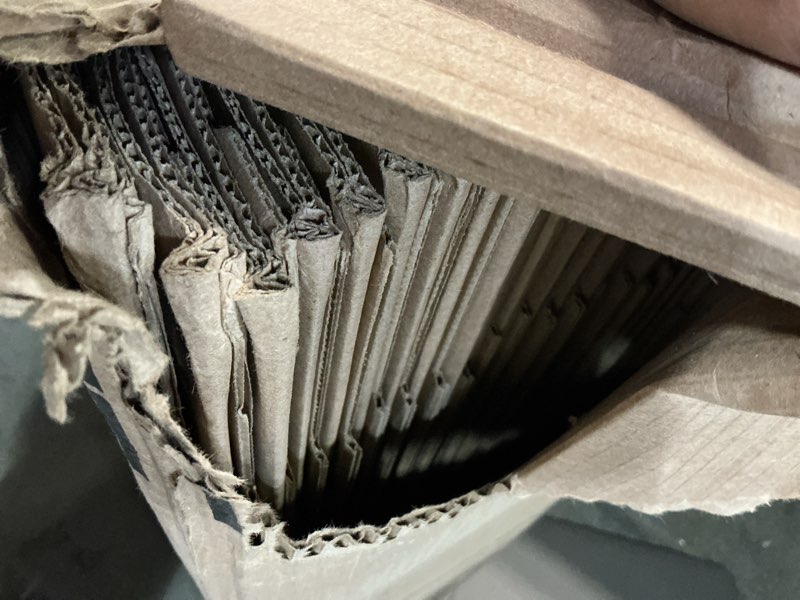 Condition photo showing Good Condition for bankers box medium classic moving box 20 pack, reinforced handles, tape-free assembly, box with lid, 19-in x 14.5-in x 15.5-in (8817202)