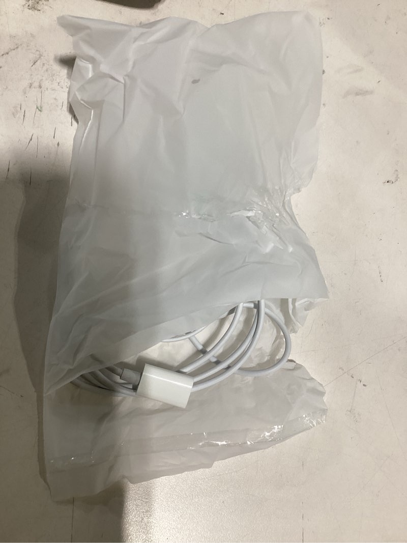 Condition photo showing As Is for 2 packs usb c headphones for iphone 17/16/15 earbuds, type c earphones with mic & remote control noise cancelling for iphone 17 16 15 pro max plus, ipad pro, galaxy s25/s24/ultra note 10/20 and more 2 pack-usb c white
