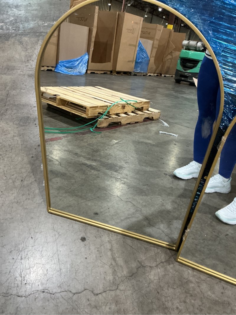 Condition photo showing Good Condition for gold arched mirror 24x36in, metal framed bathroom vanity wall