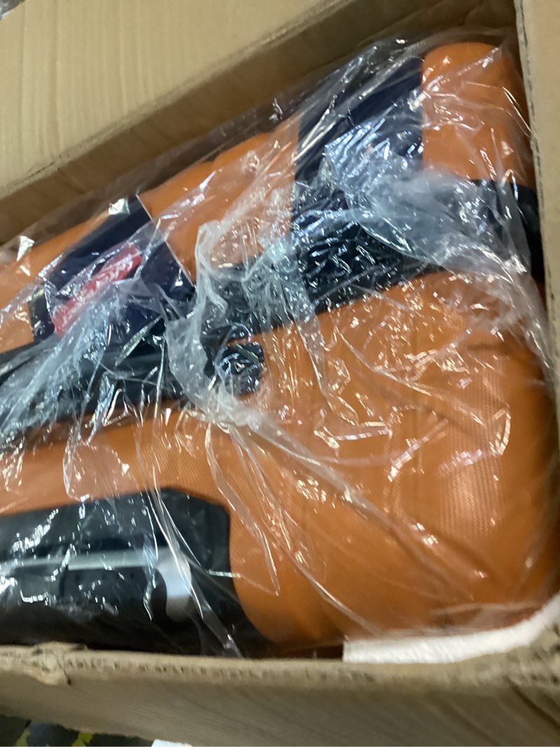 Condition photo showing Good Condition for wrangler quest luggage set, maple autumn, 3 piece set (28"/24"/20")