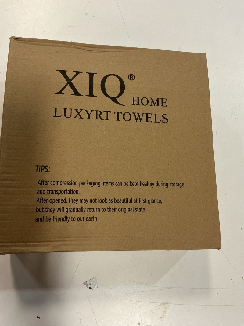 Condition photo showing New/Like New for xiq 40x80 inches bath sheets extra large bath towels set super soft quick dry luxury microfiber shower towels for bathroom pink,2pcs pink bath sheets-2pcs