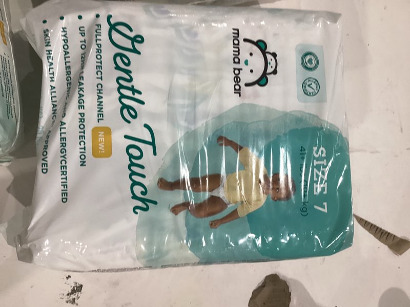 Condition photo showing New/Like New for Amazon Brand - Mama Bear Gentle Touch Diapers, Size 7, 20 Count Size 7 (20 Count)