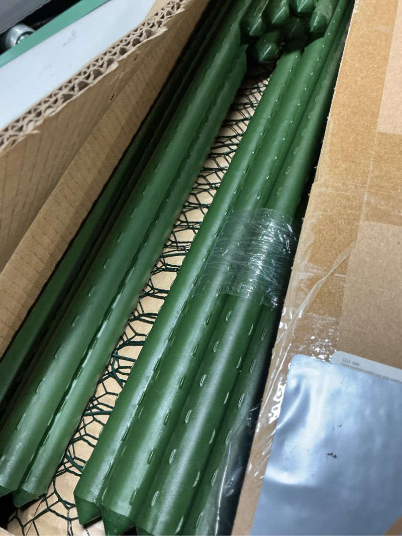 Condition photo showing Good Condition for Chicken Tunnel DIY Kit – Movable | Cube Runway with 90° Corner | Modular Design | Rust-Proof | Expandable Outdoor Chicken Run Chunnel for Yard