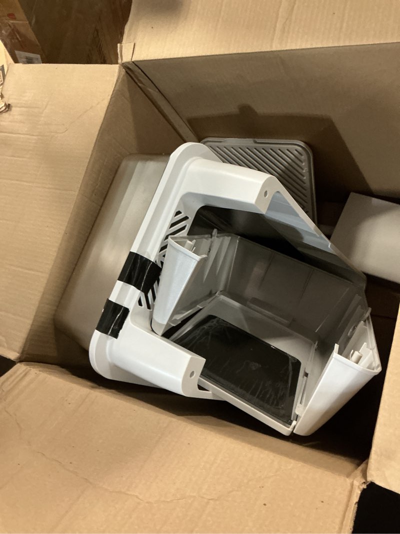Condition photo showing Good Condition for stainless steel litter box with lid, xl extra large metal cat litter boxes for big cats enclosed, easy to scoop with scoop set, high sides enclosure anti-urine leakage non-sticky xx-large silver gray