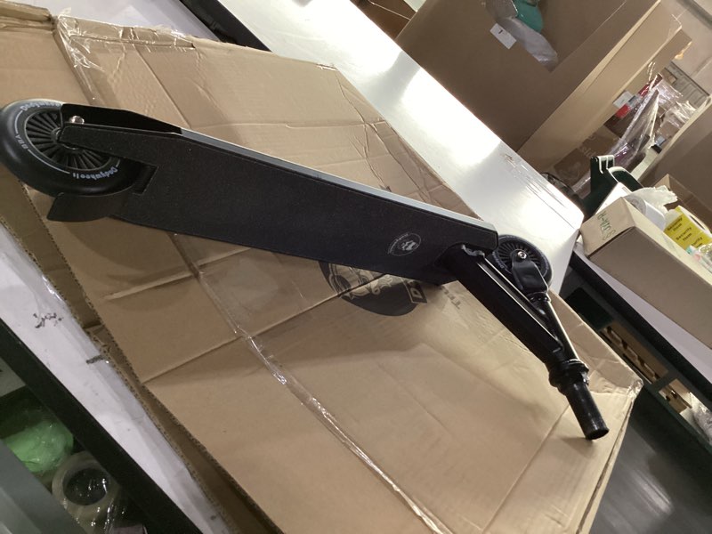Condition photo showing Good Condition for pro scooters for kids 8 +, teens and adults | two different scooter heights 31.5” and 36.6”to choose from matte black/36.6"
