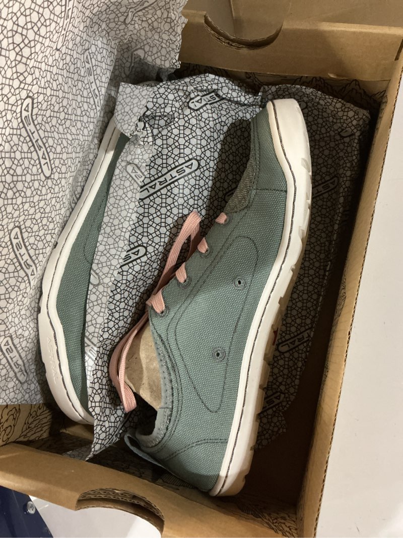 Condition photo showing New/Like New for size 6 astral women's loyak shoes - barefoot, quick-drying, minimalist sneaker for casual wear, water sports, travel, & hiking