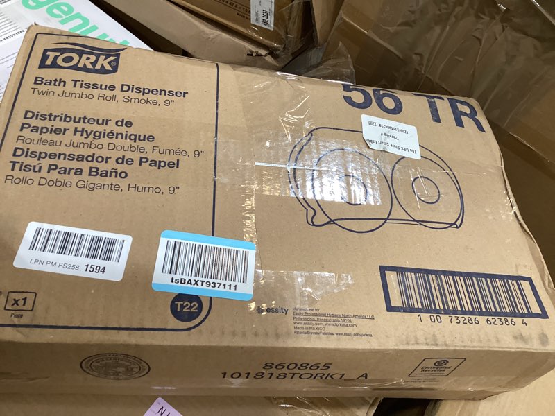 Condition photo showing Good Condition for bath tissue dispencer