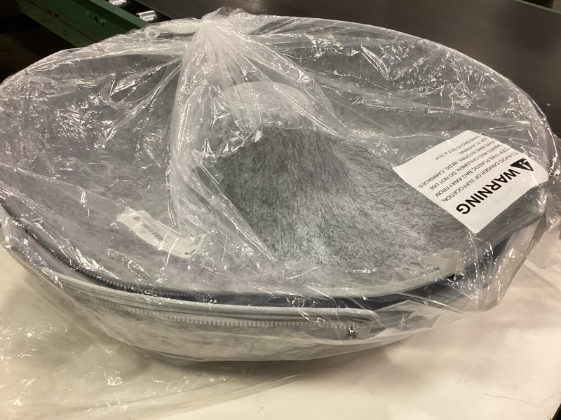 Condition photo showing New/Like New for 8-Shaped Large Cat Tunnel Bed for Indoor Cats, Infinite Circulation Peekaboo Cat Cave with 12 Toy Balls, Cat Donut Tunnel for Cats up to 30 Pounds (Light Grey, L 38x24x11in)