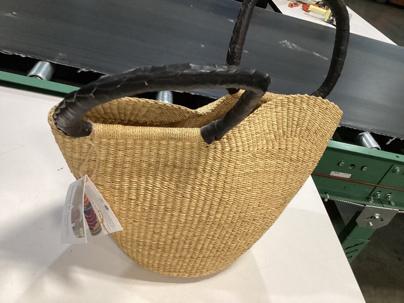 Condition photo showing New/Like New for tenbythree.org handmade vegan basket
