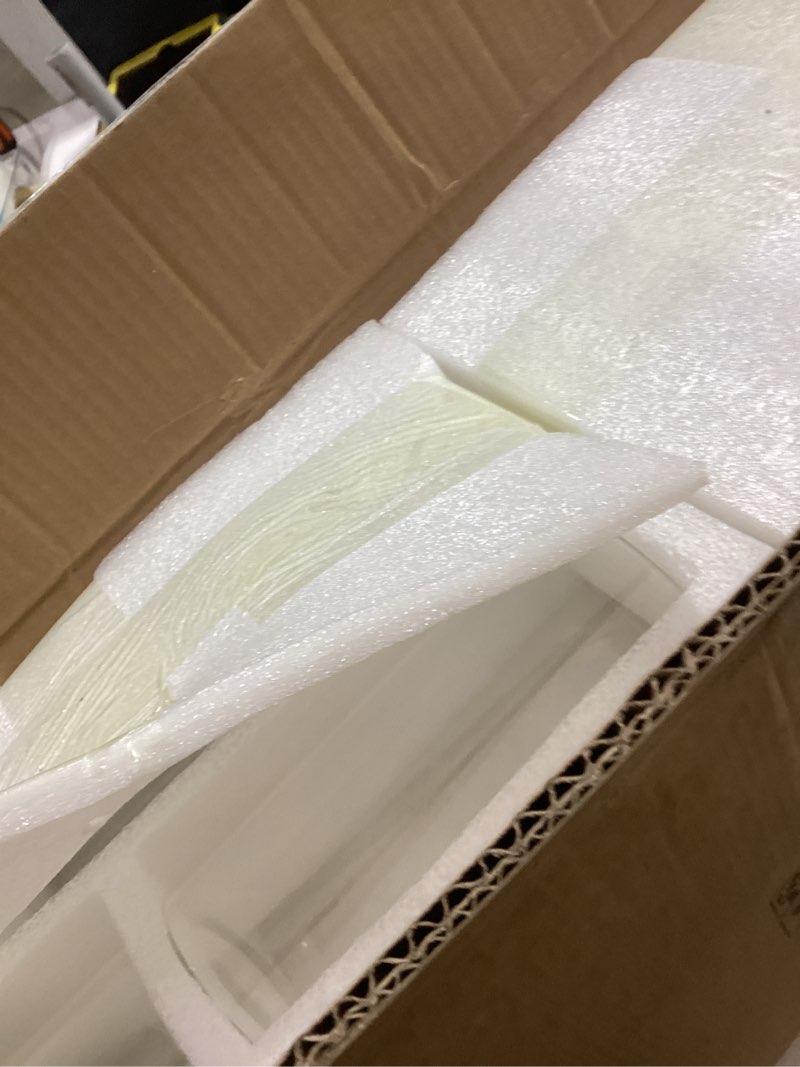 Condition photo showing Good Condition for Glass Cylinder Vases Set of 24, Hewory Tall Clear Vase for Centerpieces, Glass Hurricane Candle Holders for Pillar Floating Candles, Round Vases for Wedding Events Table Decor, 2.6” in Diameter 24 D2.6"x H3.9" + D2.6"x H5.9" + D2.6"x H7.9"