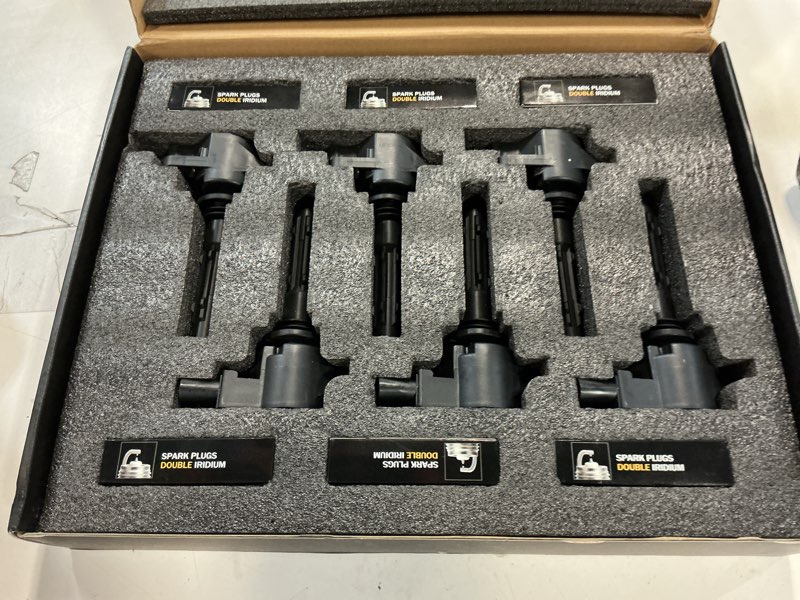 Condition photo showing Good Condition for UF535 Ignition Coil Packs & 95983 Double Iridium Spark Plug Compatible with 2006-2014 Mercedes-Benz 