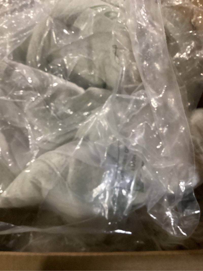 Condition photo showing Good Condition for Olive + Crate Viscose from Bamboo Queen Size Comforter | Cooling Duvet Insert, Down Alternative Blanket, Extra Fluffy, White Comforter for Restful Sleep