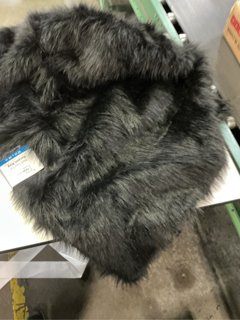 Condition photo showing Good Condition for mainstays black faux fur non-skid fluffy floor rug for living room  30 x46