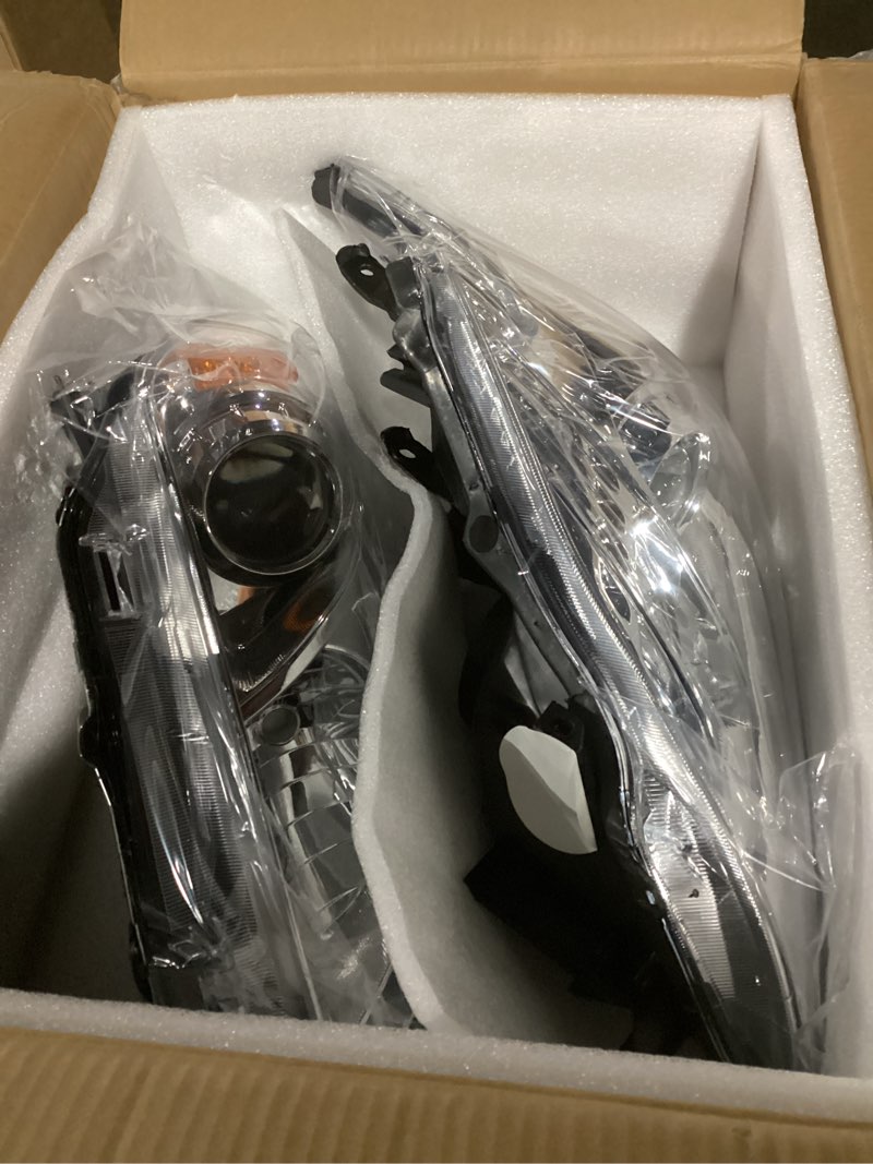 Condition photo showing Good Condition for wflnhb replacement for prius 2012-2015 left and right sides with white housing headlamp assembly 8113047520 8117047520 to2518134c to2519134c