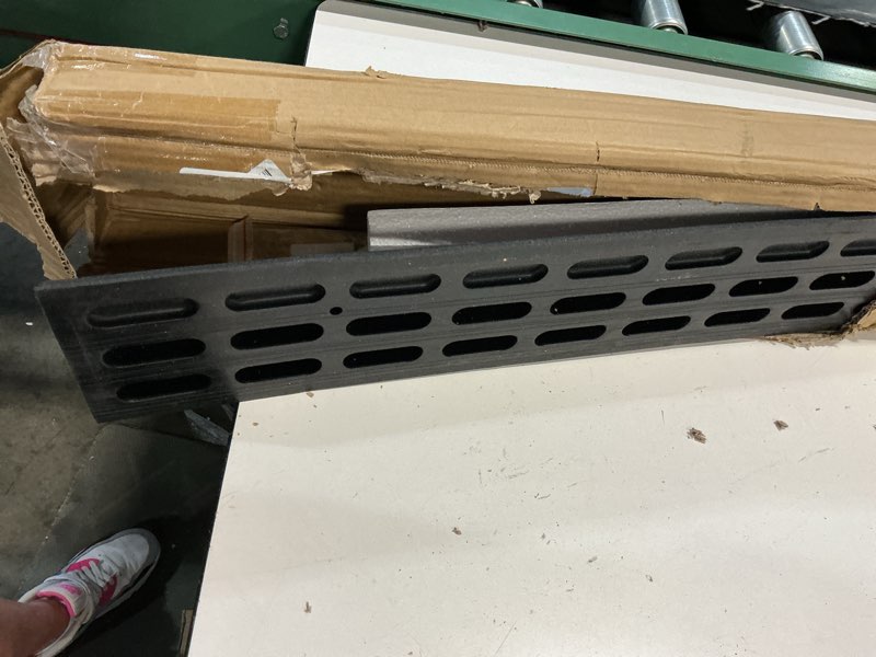 Condition photo showing Good Condition for non-slip rubber curb ramps for wheelchairs, cars, & strollers - heavy-duty threshold for driveways, motorcycles, lawn mowers & trailers