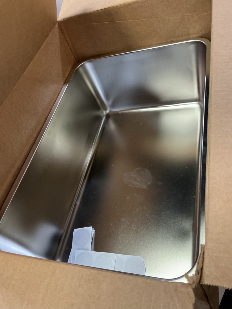 Condition photo showing Good Condition for ikitchen stainless steel cat litter box, large metal litter box for cats, never absorbs odors,stain free, rustproof, non stick smooth surface, anti-slip rubber bottom, 23.5" l x 15.5" w x 8" h 23.5"l x 15.5"w 8" h