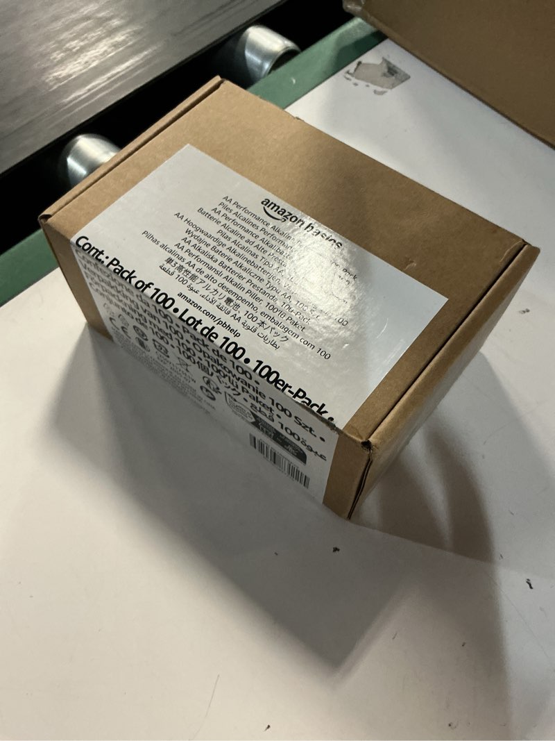 Condition photo showing New/Like New for amazon basics 100 pack aa high-performance alkaline batteries, 10-year shelf life, easy to open value pack (b01b8r6pf2)