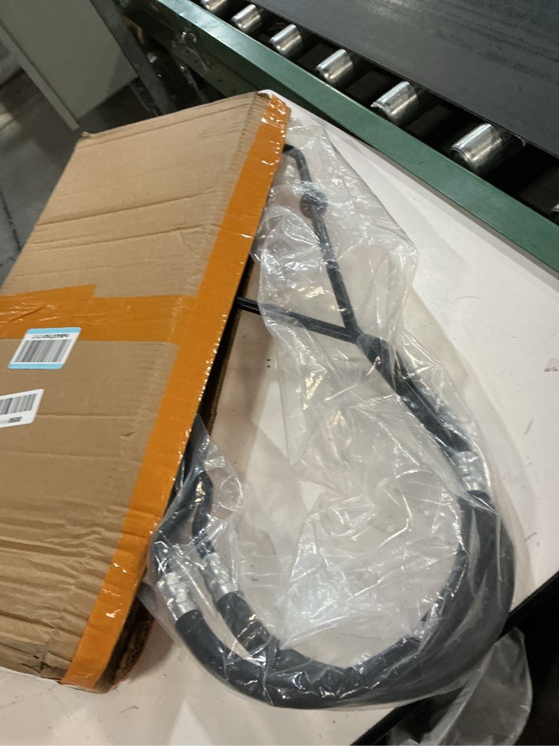 Condition photo showing New/Like New for newyall inlet outlet engine oil cooler line assembly for escalade/esv/suburban 1500/tahoe/sierra 1500/yukon/yukon xl 1500 07-14, escalade ext/avalanche/yukon xl 2500 07-13, silverado 1500 06-14
