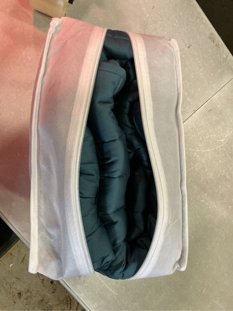 Condition photo showing Good Condition for ynm exclusive weighted blanket, soothing cotton, smallest compartments, bed blanket for one person of 140lbs, ideal for twin/full bed (48x72 inches, 15 pounds, peacock/grey reversible) exclusive organic long stapled cotton peacock/grey reversible 48 in x 72 in 15 lb