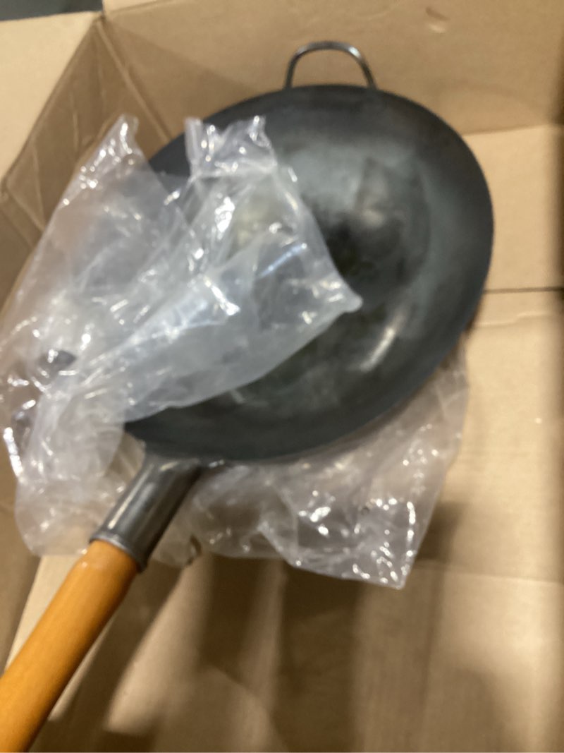 Condition photo showing Good Condition for YOSUKATA 13.5" Carbon Steel Wok Pan – Pre-Seasoned Flat Bottom Pow Wok for Stir Fry, BBQ, Grill & Camping – Traditional Japanese Chinese Cookware – Compatible with Induction, Electric, Gas, Open Fire