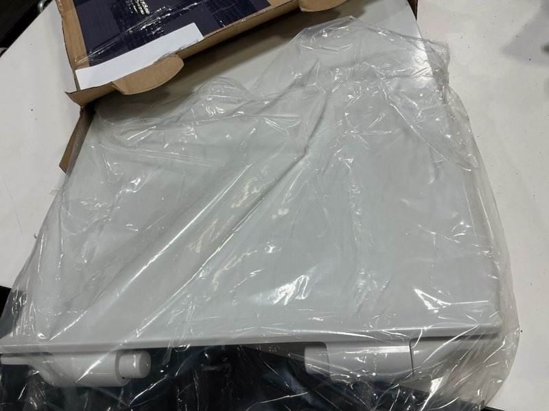 Condition photo showing As Is for seat and cover durastyle white hinges ss with softclose elong. 1