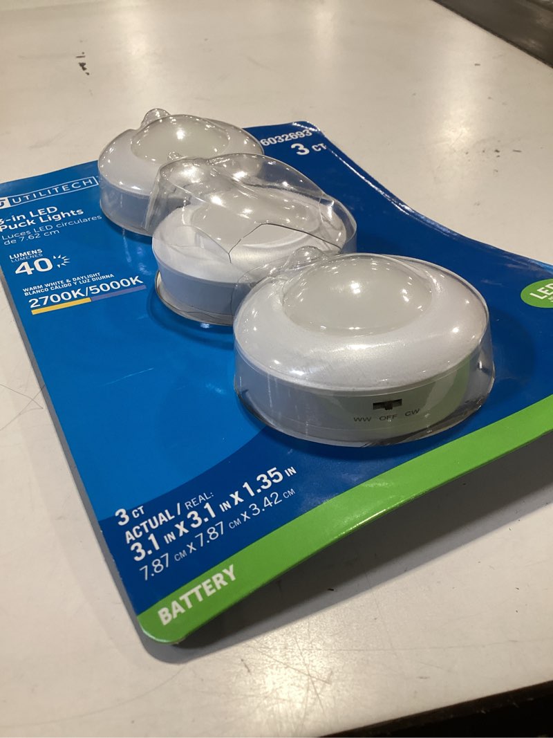 Condition photo showing Good Condition for utilitech 3-pack 1.35-in battery operated indoor led puck light with motion sensor