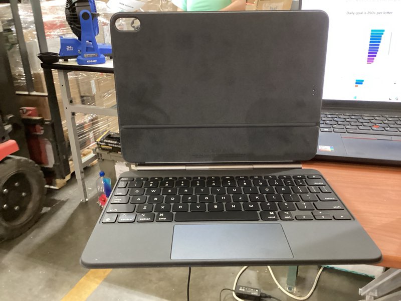 Condition photo showing Good Condition for apple magic keyboard: keyboard and case for ipad air 11-inch (m2, m3, and m4) and ipad air (4th and 5th generation), us english — black ipad air 11-inch black