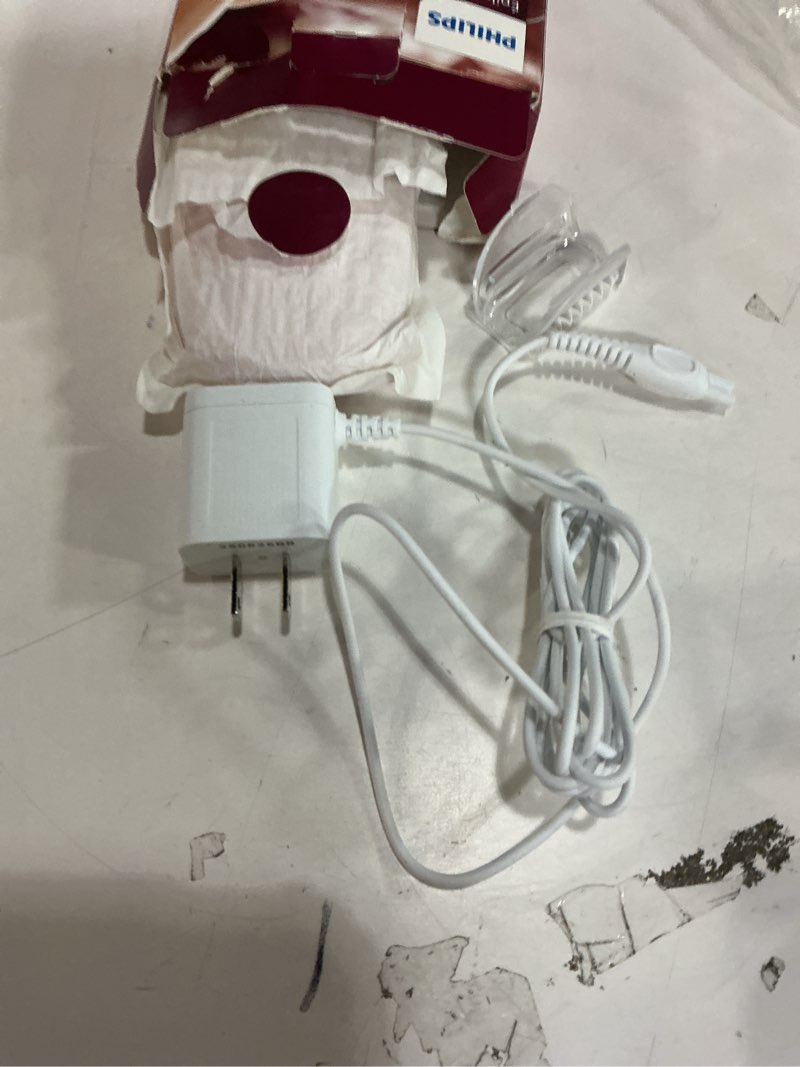 Condition photo showing Good Condition for Philips Epilator Series 2000, Corded Epilator for Legs and Body, Hair Removal Device for Women, Model BRE227/00 Pink Dimensions Unknown (Pack of 1)