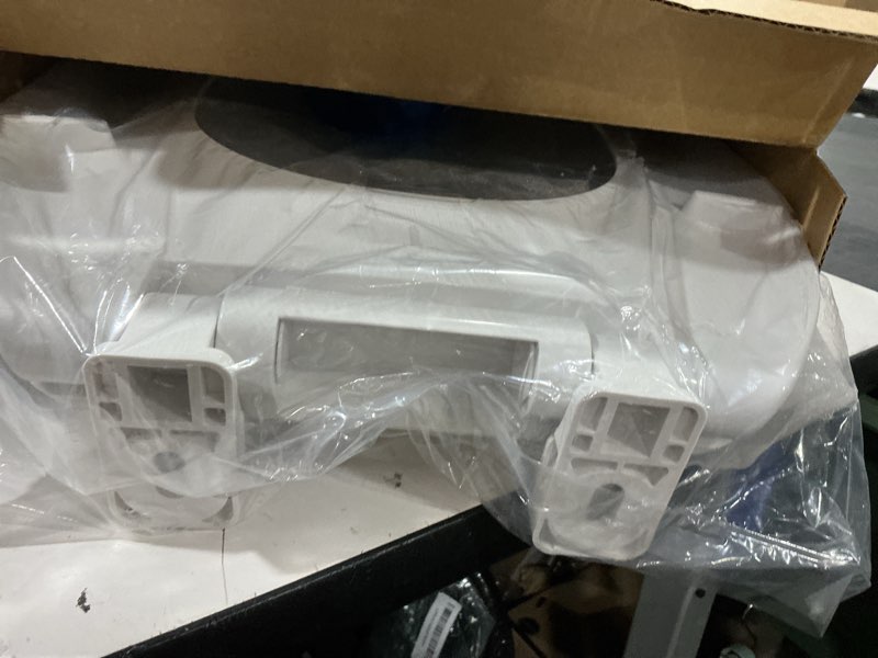 Condition photo showing Good Condition for american standard 5503a00b.020 transitional slow-close elongated front toilet seat, white